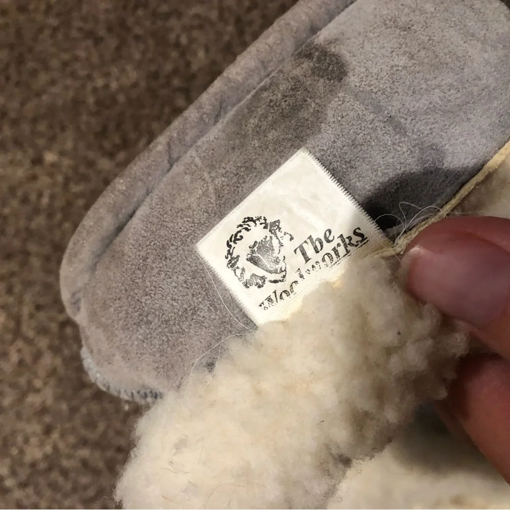 The Woolworks baby 5 unisex leather shearling wool sheepskin slippers moccasins